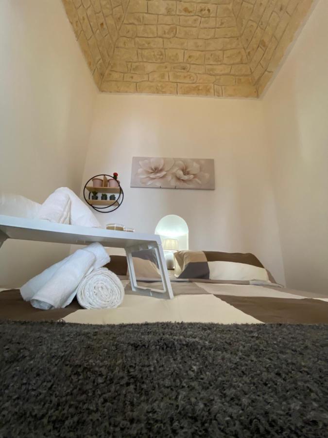 La Dimora Nelle Stelle Apartment ออสตูนี ภายนอก รูปภาพ
