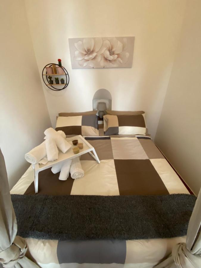 La Dimora Nelle Stelle Apartment ออสตูนี ภายนอก รูปภาพ