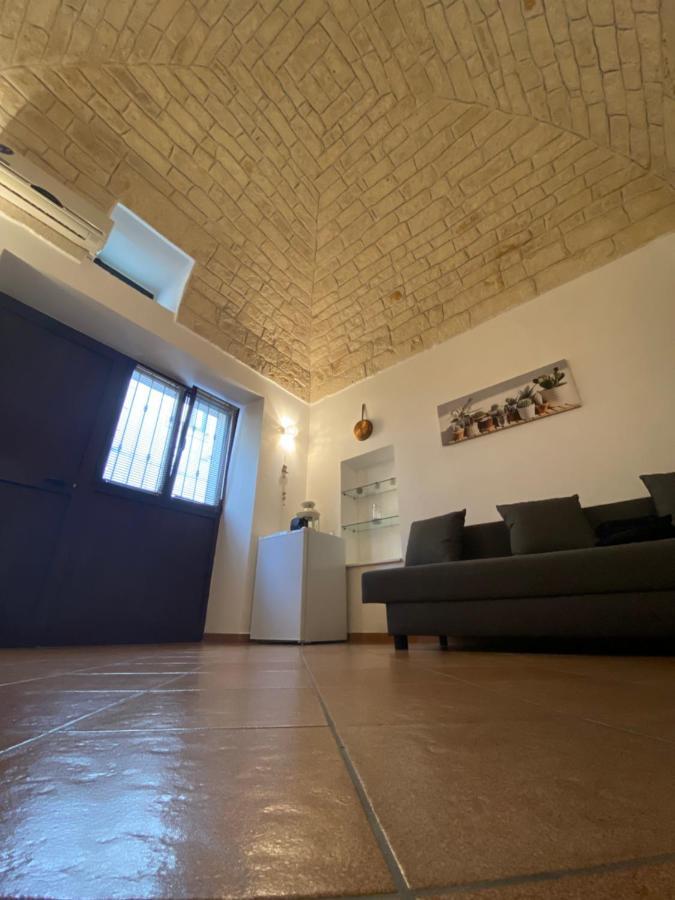 La Dimora Nelle Stelle Apartment ออสตูนี ภายนอก รูปภาพ